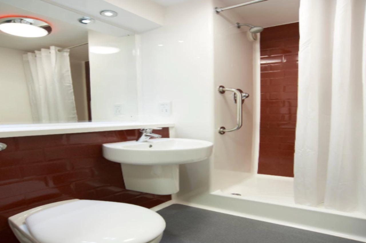 Travelodge Dundee Strathmore Avenue Ngoại thất bức ảnh