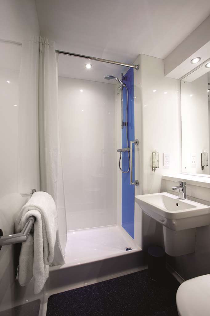 Travelodge Dundee Strathmore Avenue Phòng bức ảnh