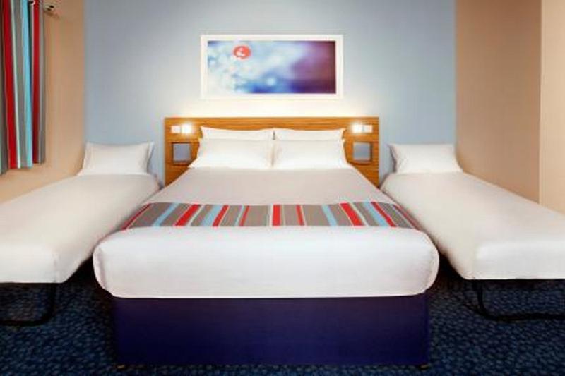Travelodge Dundee Strathmore Avenue Ngoại thất bức ảnh